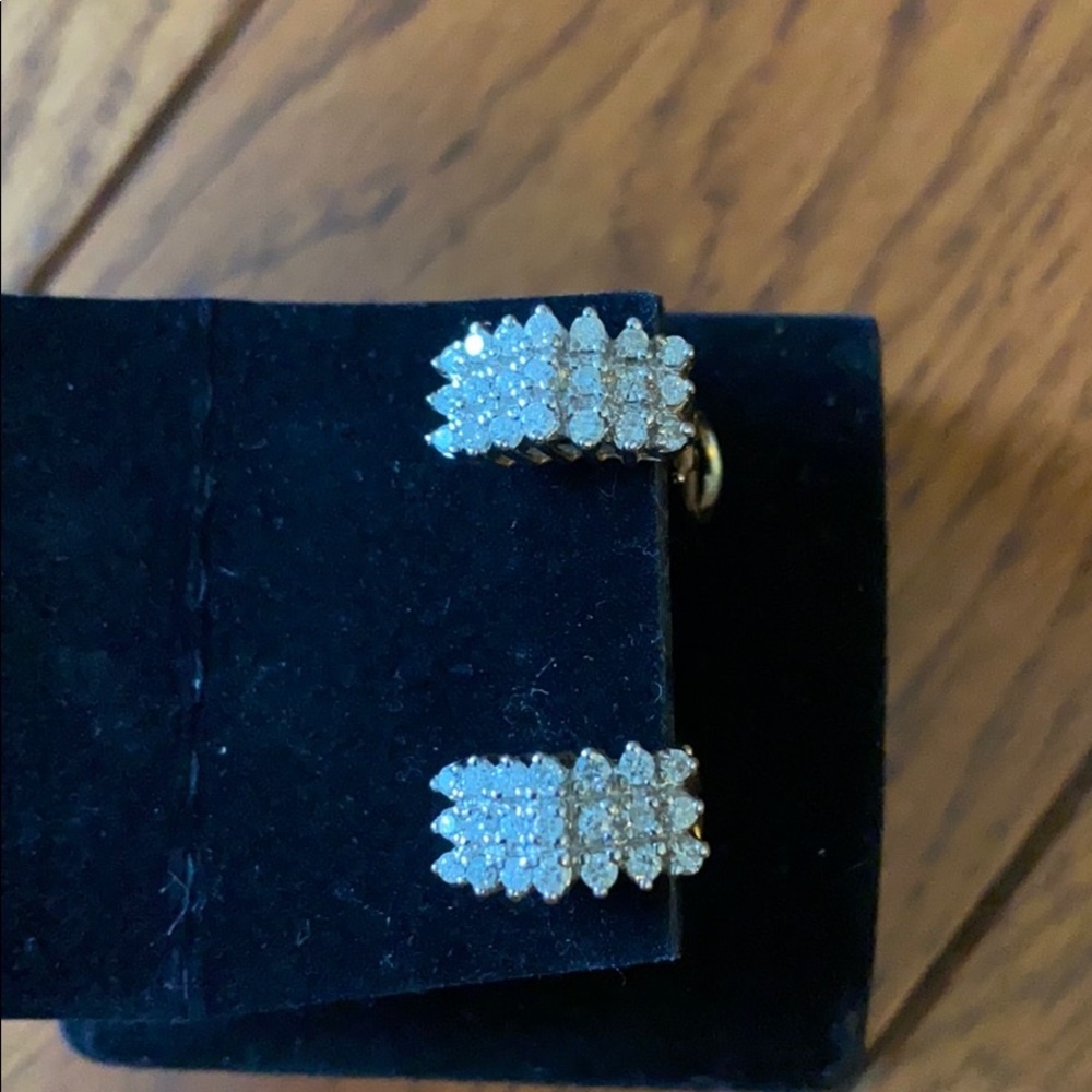 Diamonds earring PRICE FIRM❤️ - Picture 1 of 6